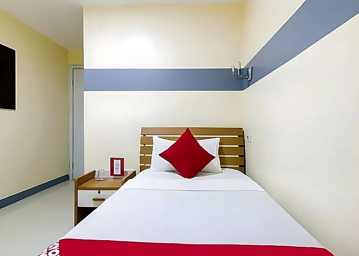 Lucky Binondo Hotel 2*