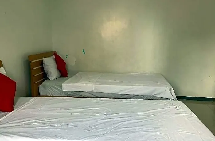 Lucky Binondo Hotel 2*